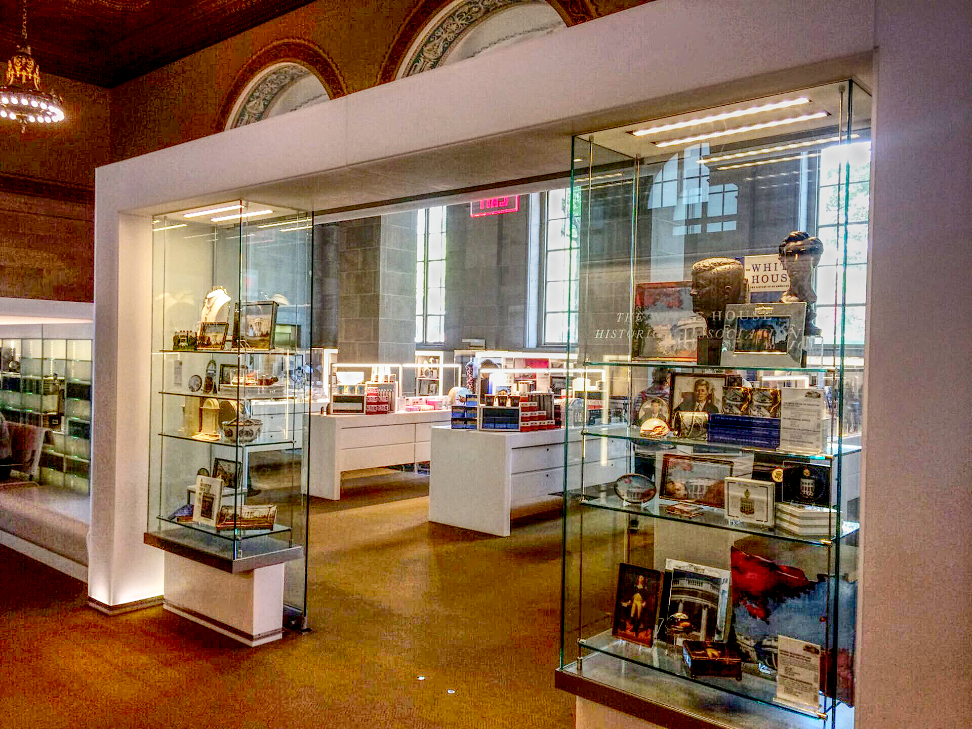 ホワイトハウス歴史協会公式ショップ