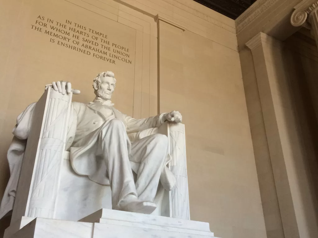 リンカーン大統領の彫像